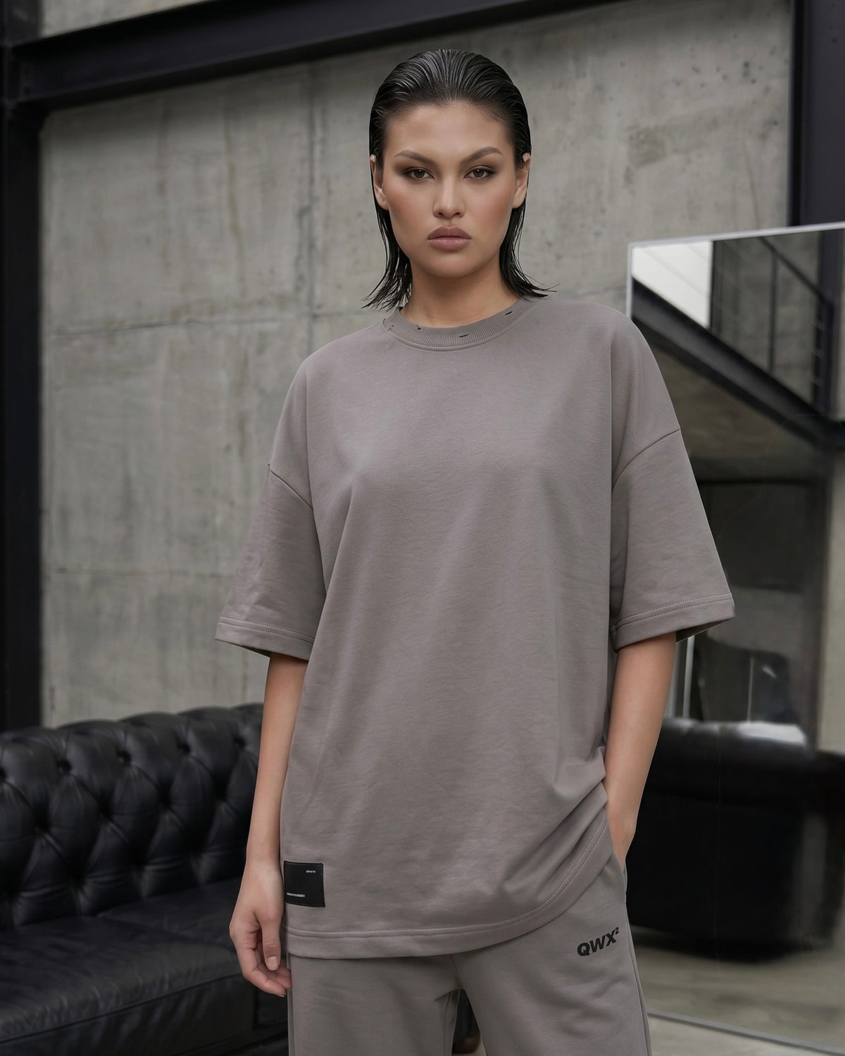 Conjunto de 2 piezas para mujer: camiseta urbana y pantalones de chándal de pierna ancha - Gris