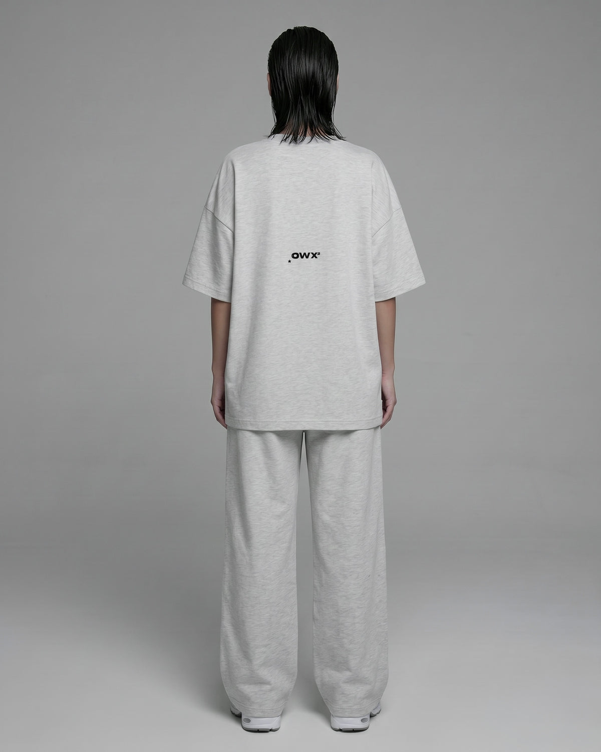 2-Piece Women Set: Urban T-Shirt + Wide-Leg Sweatpants - Melange Grey