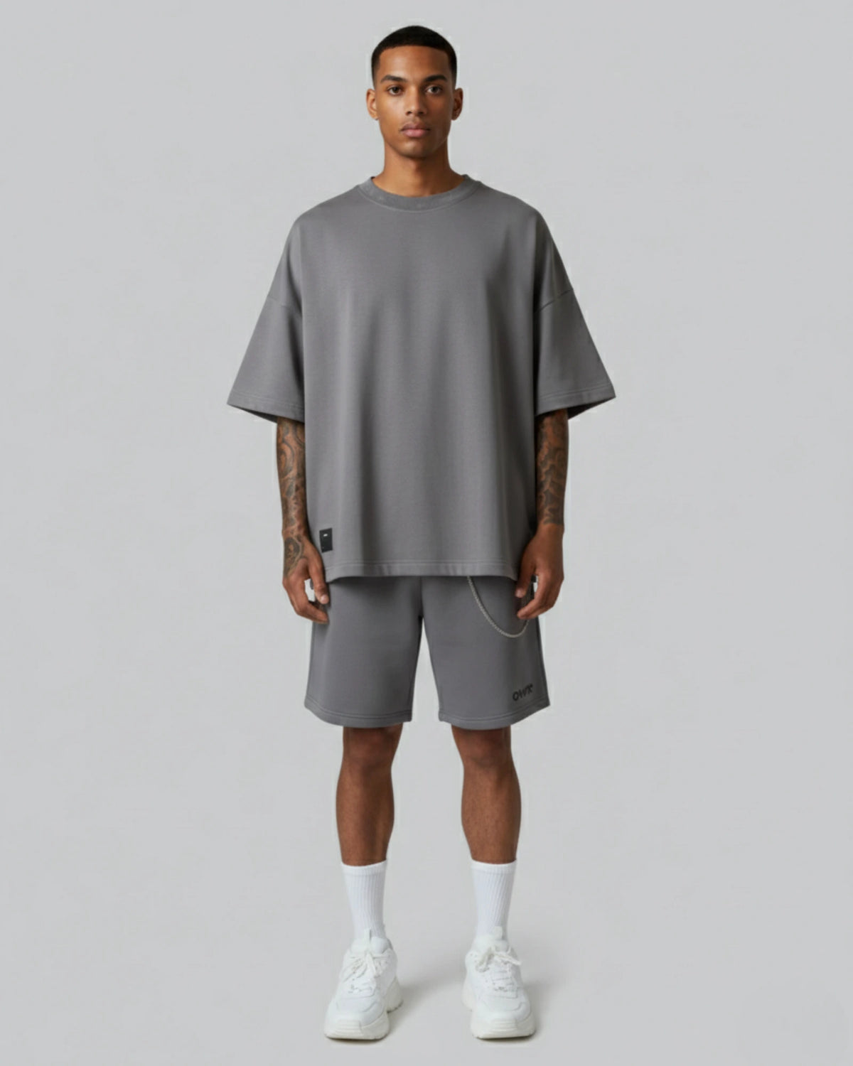 Conjunto de 2 piezas para hombre: CAMISETA URBANA + PANTALÓN CORTO ETERNITY – GRIS