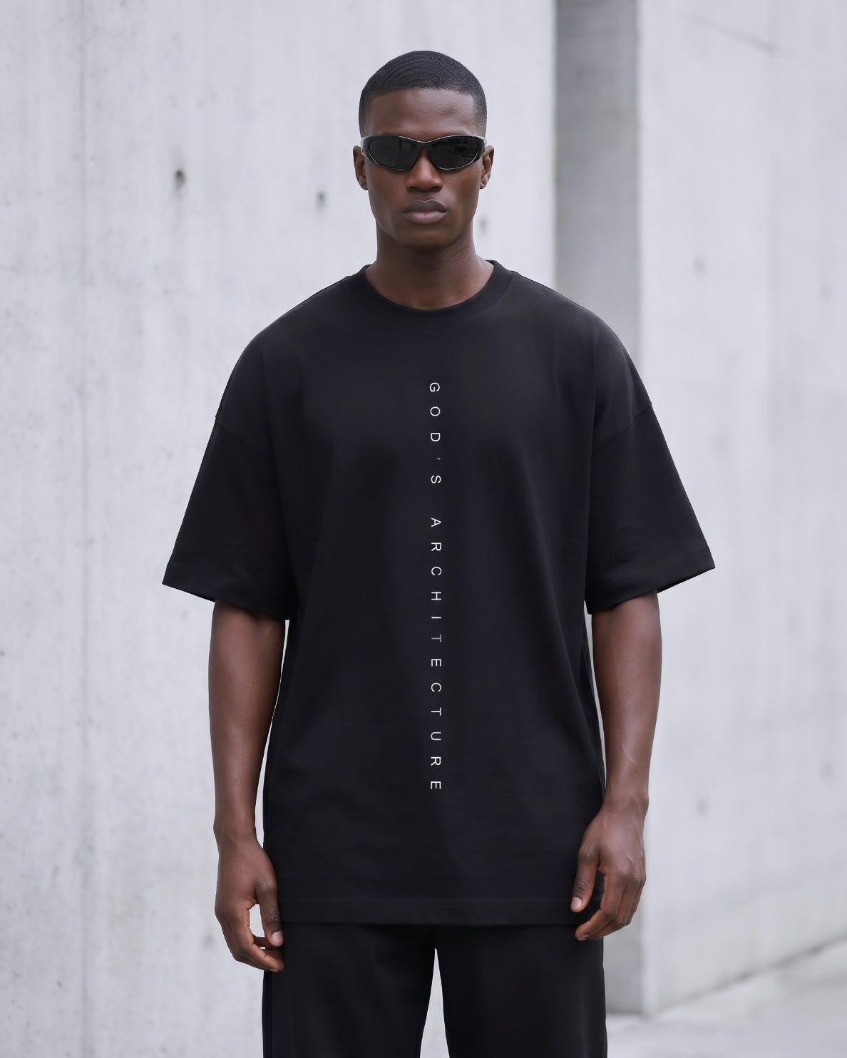 CAMISETA LA ARQUITECTURA DE DIOS – NEGRO