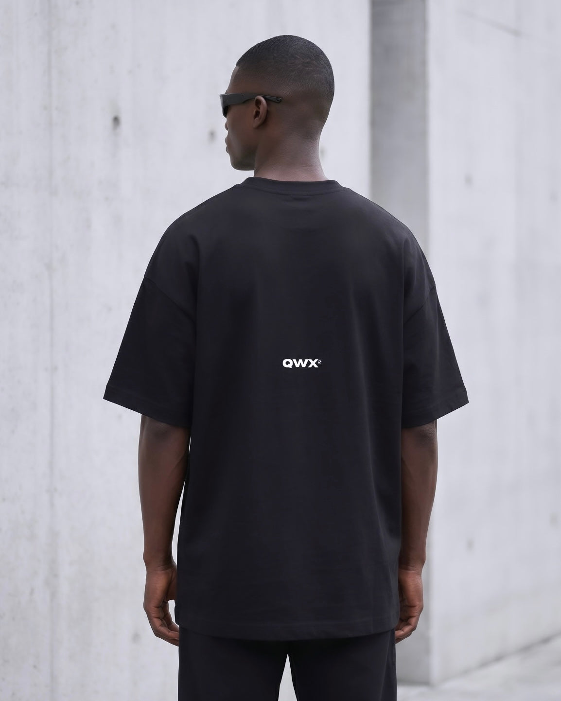 CAMISETA LA ARQUITECTURA DE DIOS – NEGRO