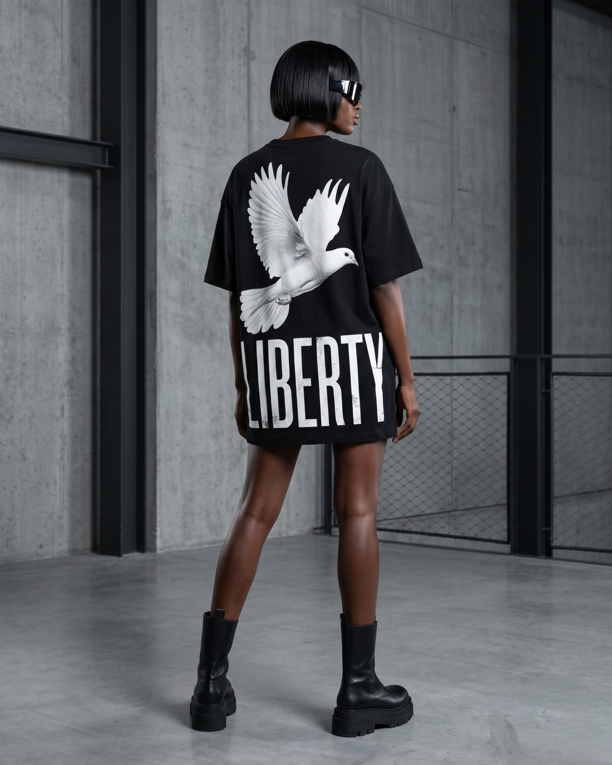 CAMISETA LIBERTY – NEGRO