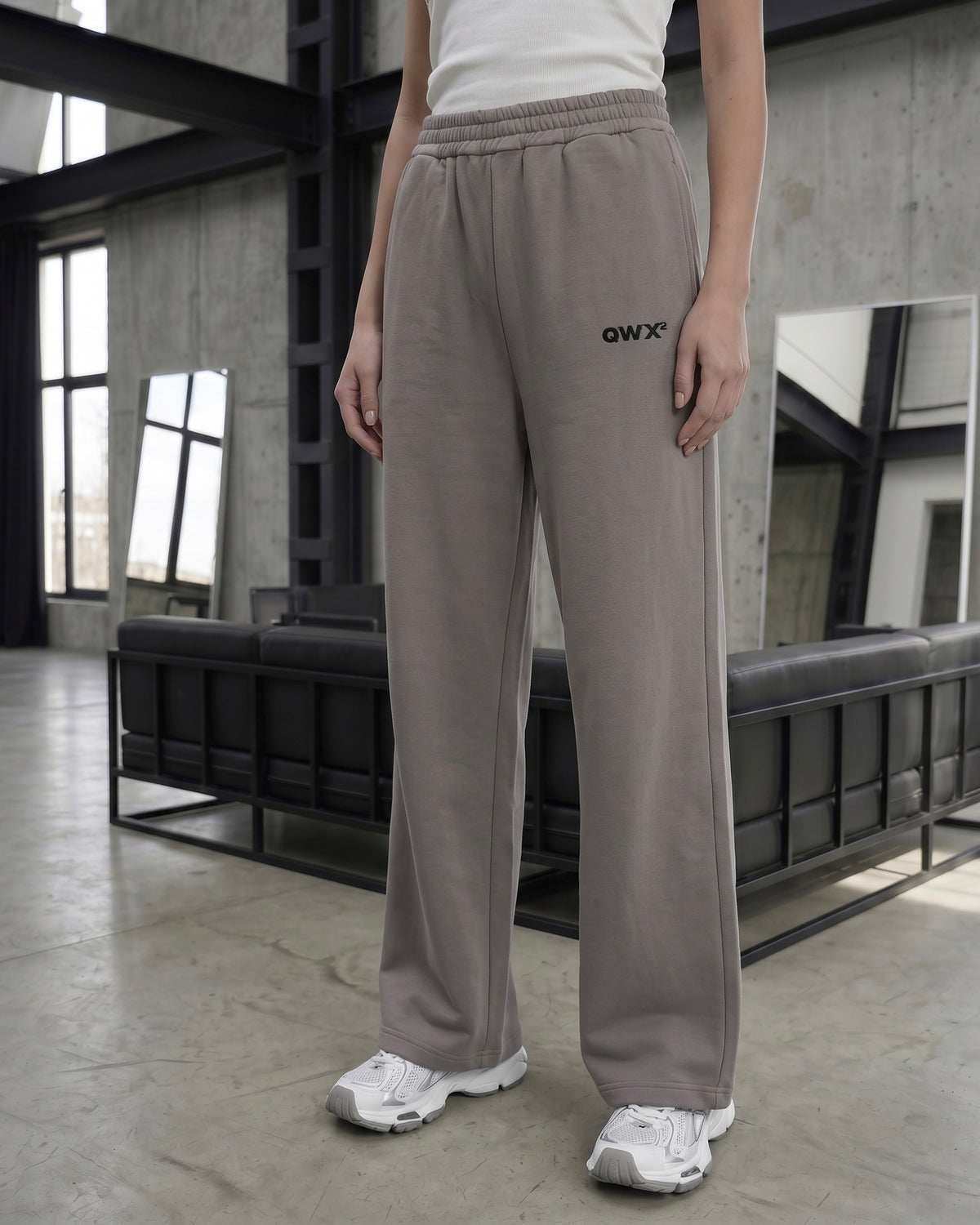 Conjunto de 2 piezas para mujer: camiseta sin mangas de canalé y pantalones deportivos de pernera ancha - Gris