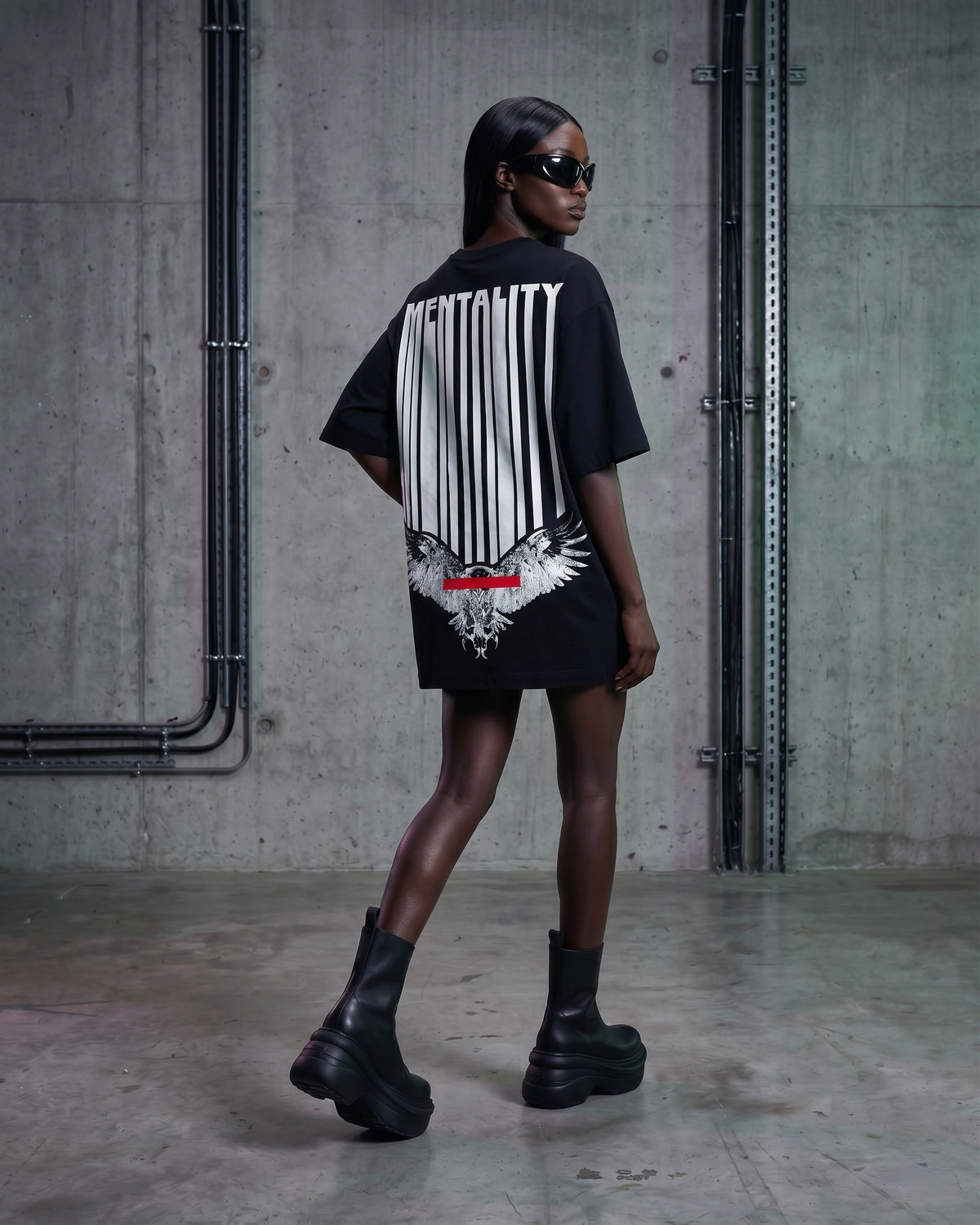 Women's Mentality black oversized T-shirt